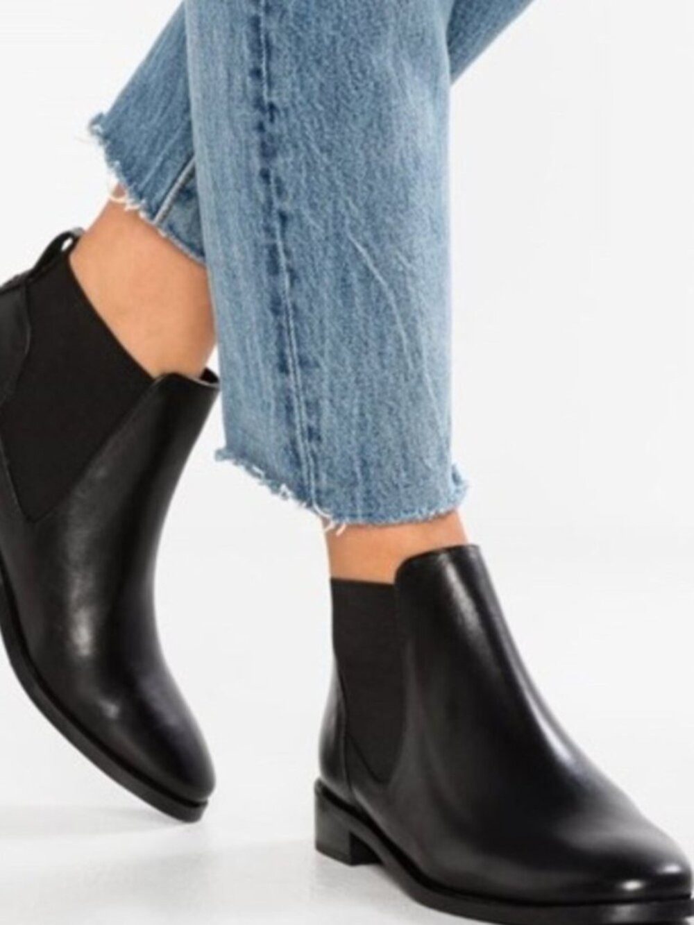 Topshop Black Botties, Smooth Leather Chelsea Ankle Boots.  Size 8.5. New!